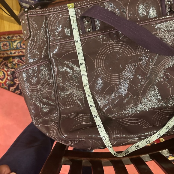 Rare and VERY large EUC purple coach bag - Picture 11 of 13